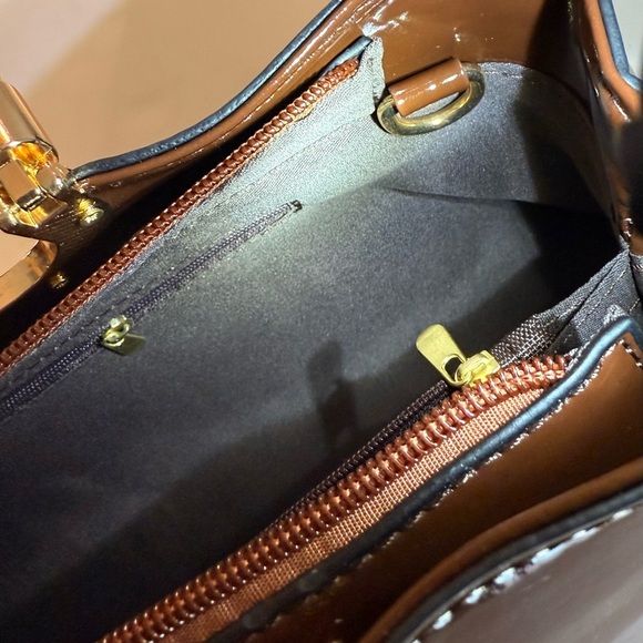 NWOT Elegant Evening Satchel Crossbody Bag Glossy Brown Zipper PU Leather Dusty - Picture 5 of 15